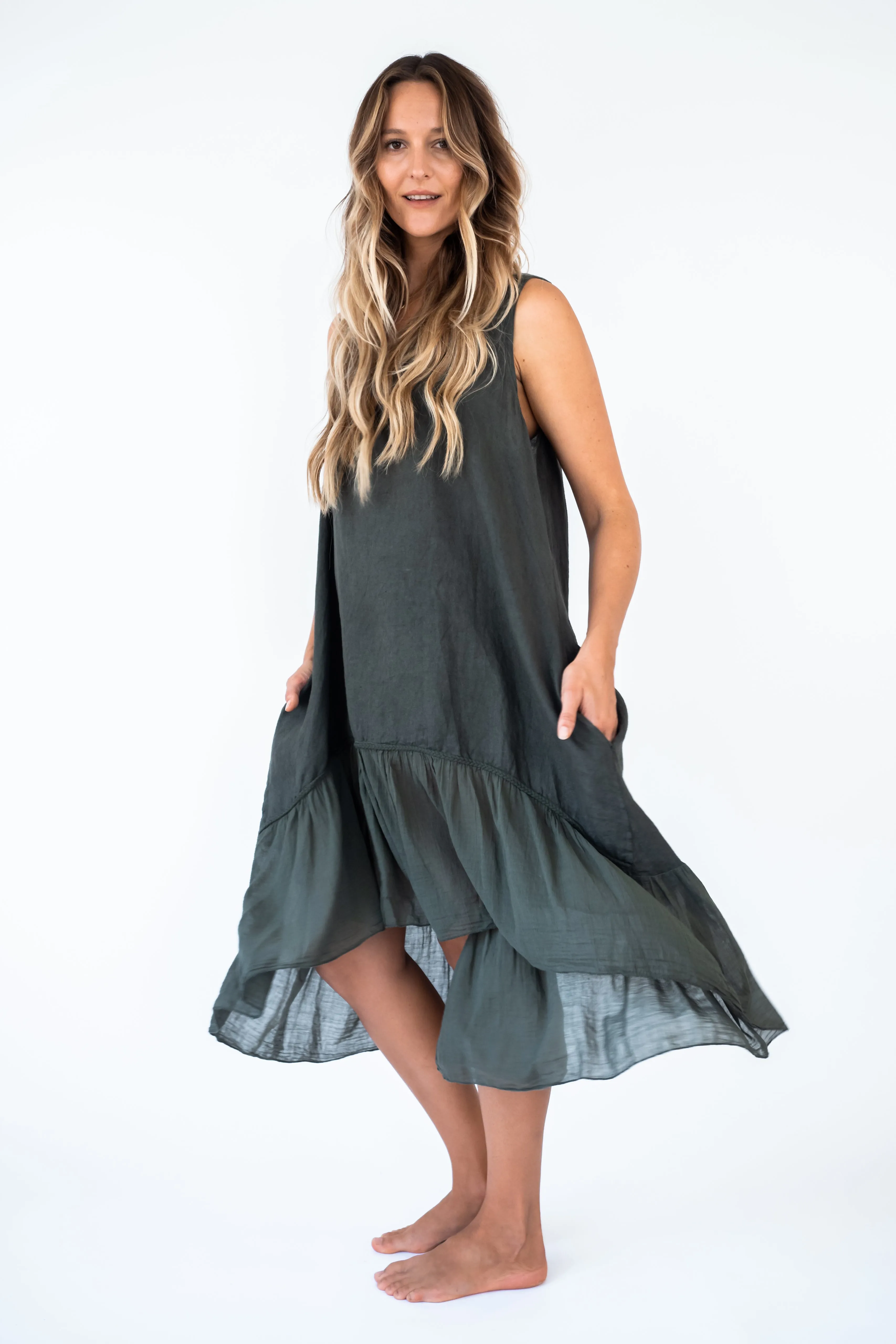 the KAHE Linen dress