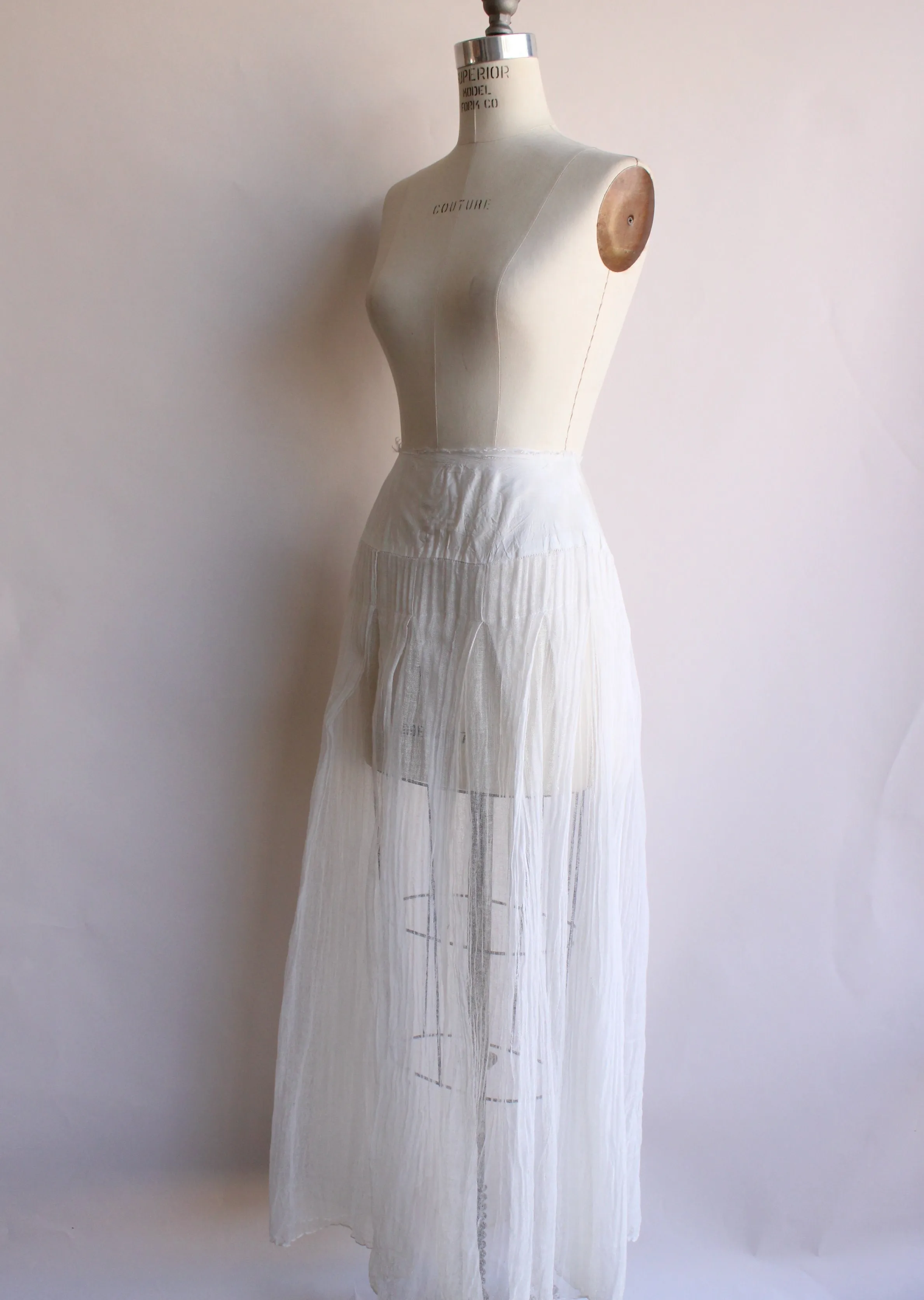 Vintage 1950s 1960s White Gauze Petticoat