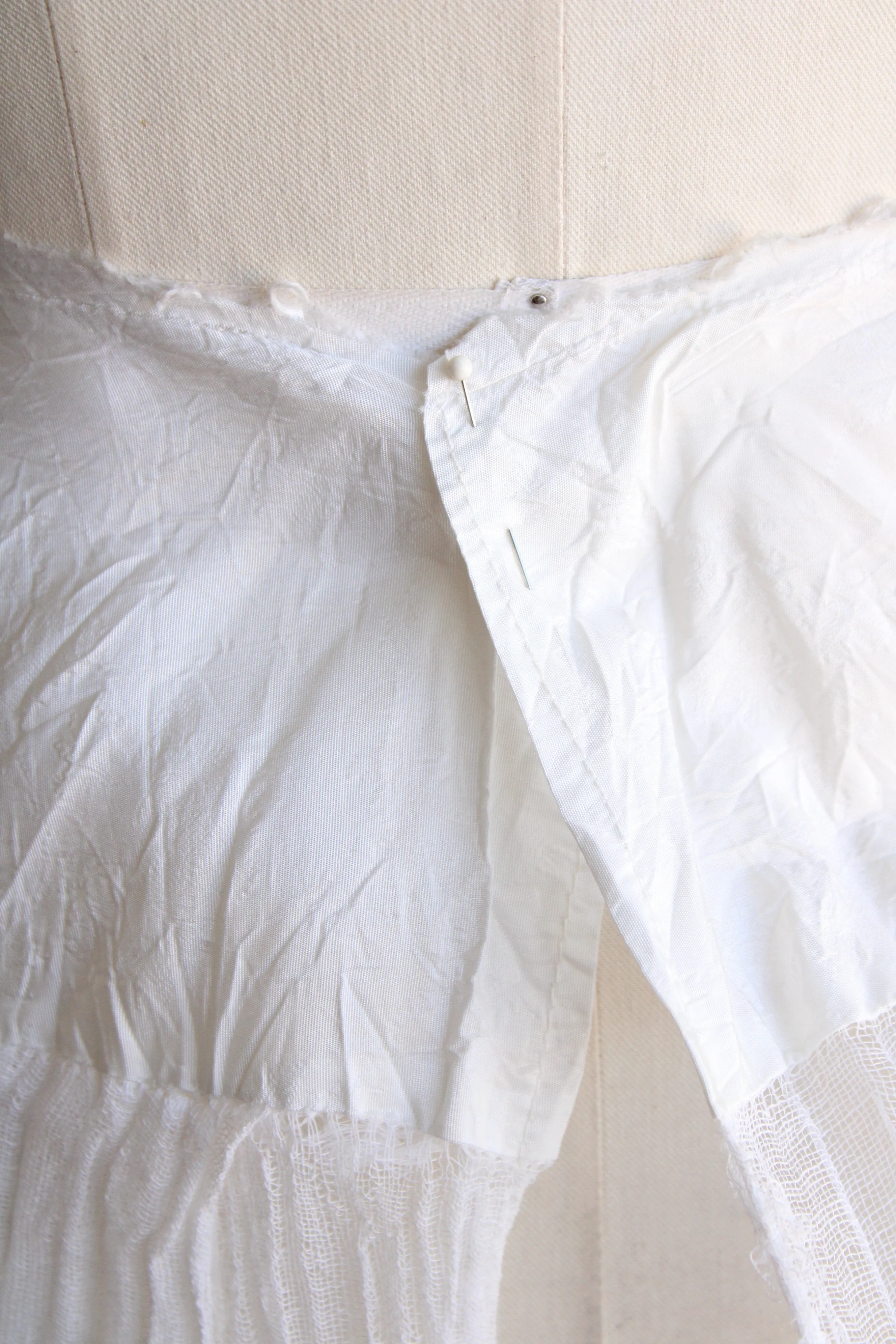 Vintage 1950s 1960s White Gauze Petticoat