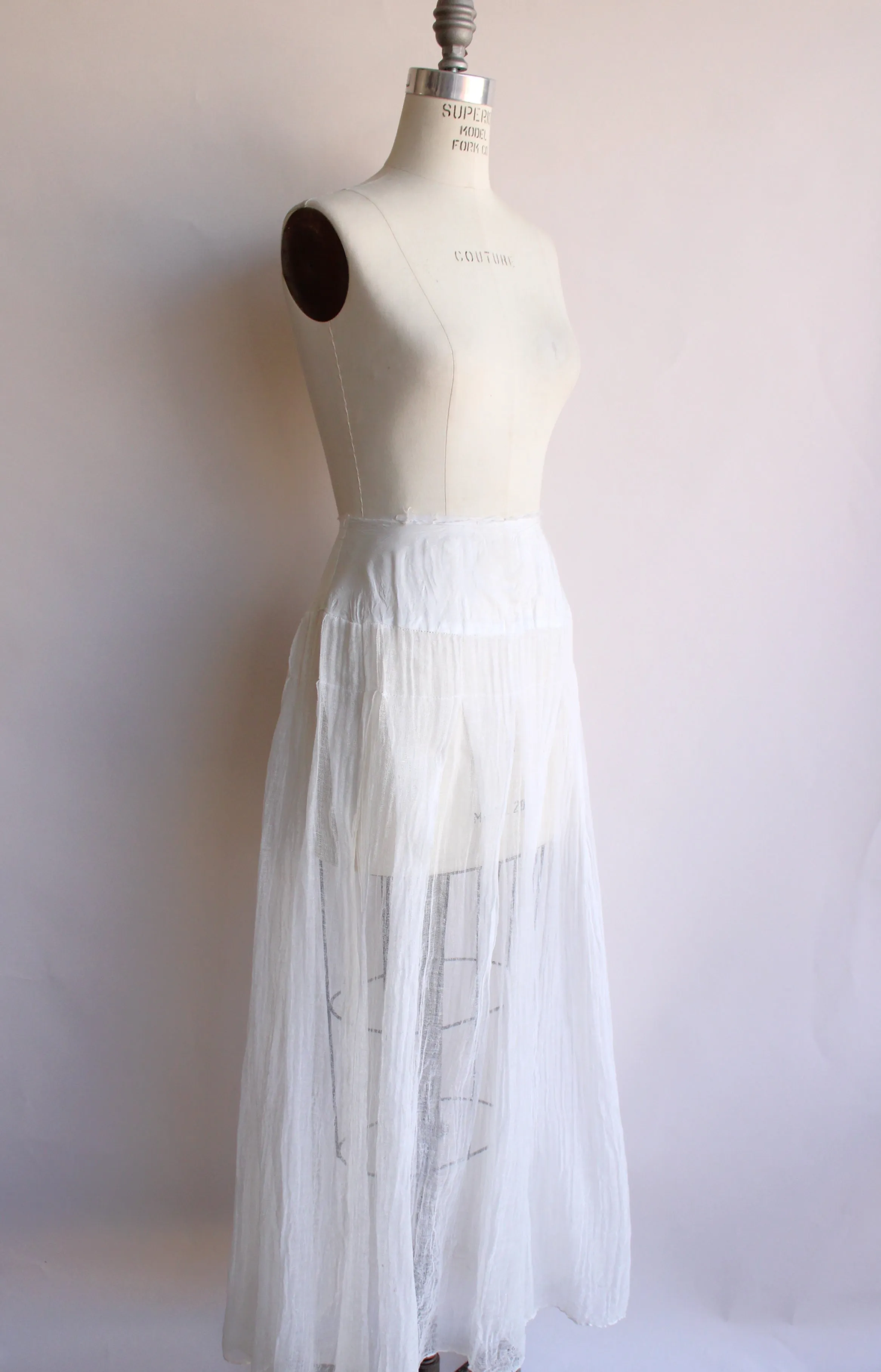 Vintage 1950s 1960s White Gauze Petticoat